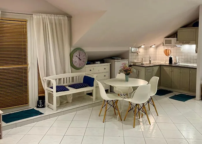 W Porcie Przy Latarni * Колобжег